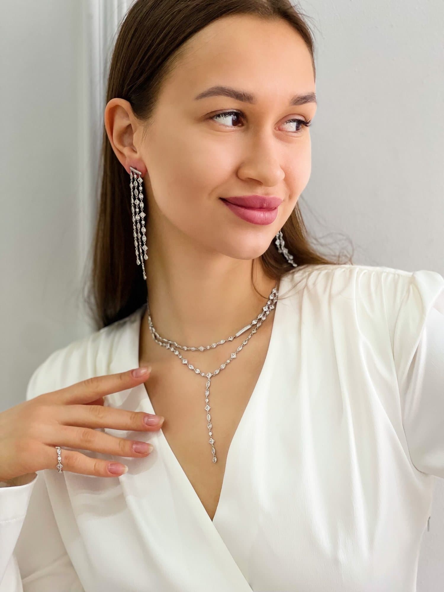 Серебряные серьги с фианитами